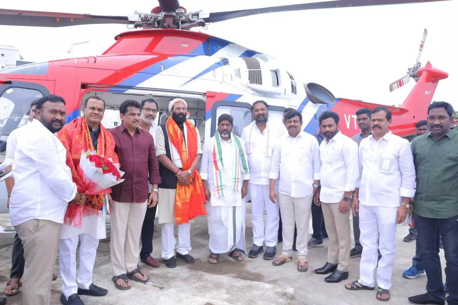 మంగళగిరిలో తెలంగాణ మంత్రుల సందడి