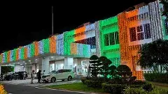 రంగుల కాంతుల సచివాలయం