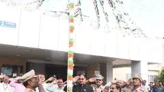 మహనీయుల త్యాగాలను స్మరించుకోవాలి