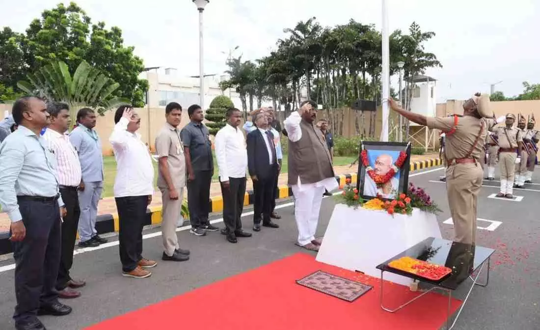 అసమానతలు అలానే ఉన్నాయి