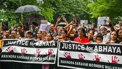 ఆర్జీ కర్ ఘటనకు ఏడాది.. తగ్గని నిరసన జ్వాల..