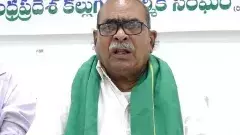 బెల్టు షాపులు తొలగించి..నీరా కేఫ్‌లు పెట్టాలి