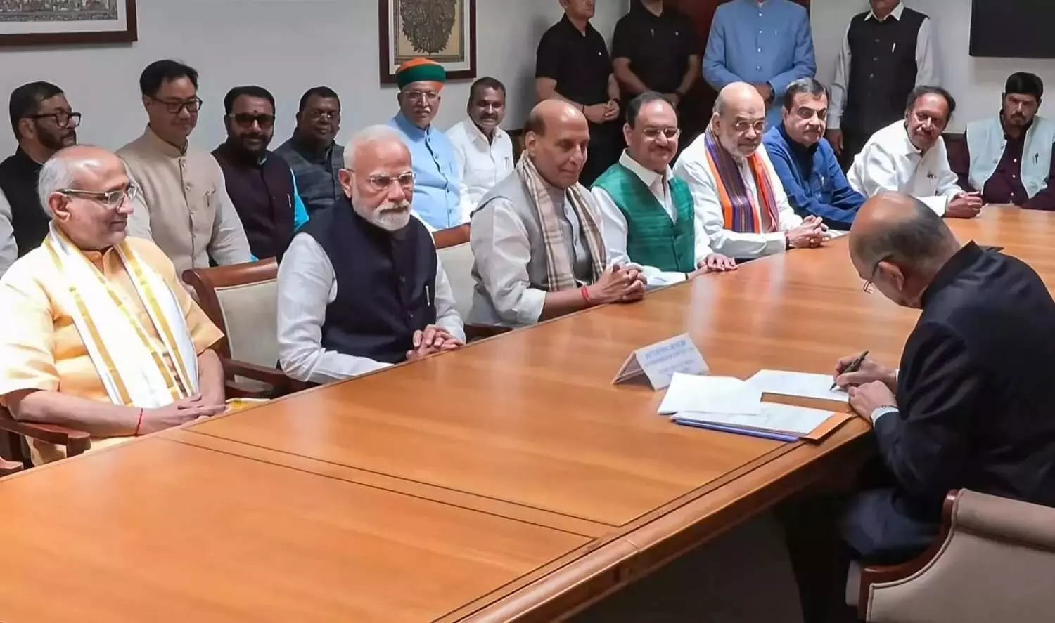 ఉపరాష్ట్రపతి పదవికి  నామినేషన్ వేసిన సీపీ రాధాకృష్ణన్