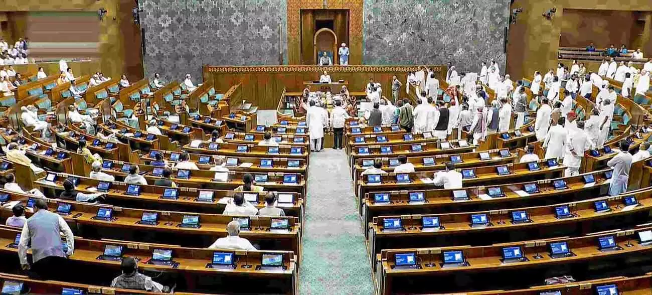 ఆన్‌లైన్ మనీ గేమ్‌లు ఇక నిషేధం ..