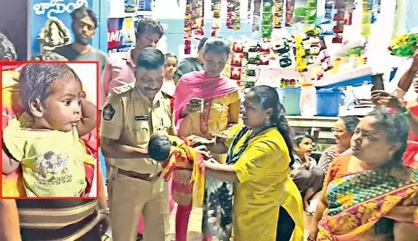 అమ్మా, నన్నెందుకు చంపాలనుకున్నావ్? అమ్మా, నన్నెందుకు చంపాలనుకున్నావ్?