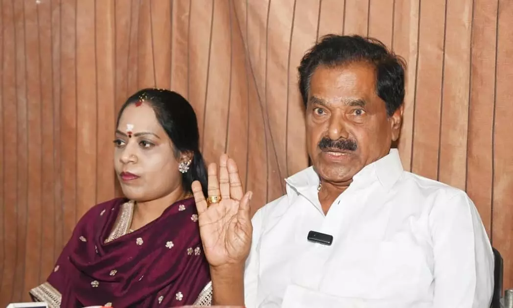 ఏపీ లిక్కర్ స్కాం:ఆ దేవుడే కాపాడుతాడు అంటున్న నారాయణస్వామి ఏపీ లిక్కర్ స్కాం:ఆ దేవుడే కాపాడుతాడు అంటున్న నారాయణస్వామి