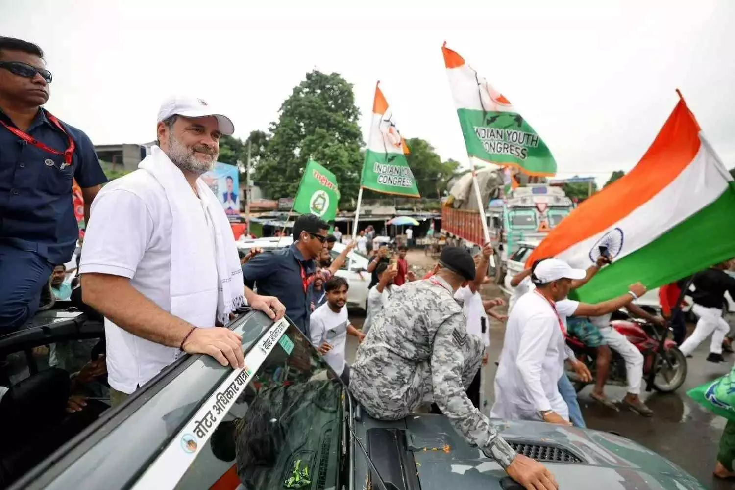 ఓటర్ అధికార్ యాత్ర: ఓట్ల దొంగతానానికి అనుమతించం’ ఓటర్ అధికార్ యాత్ర: ఓట్ల దొంగతానానికి అనుమతించం’