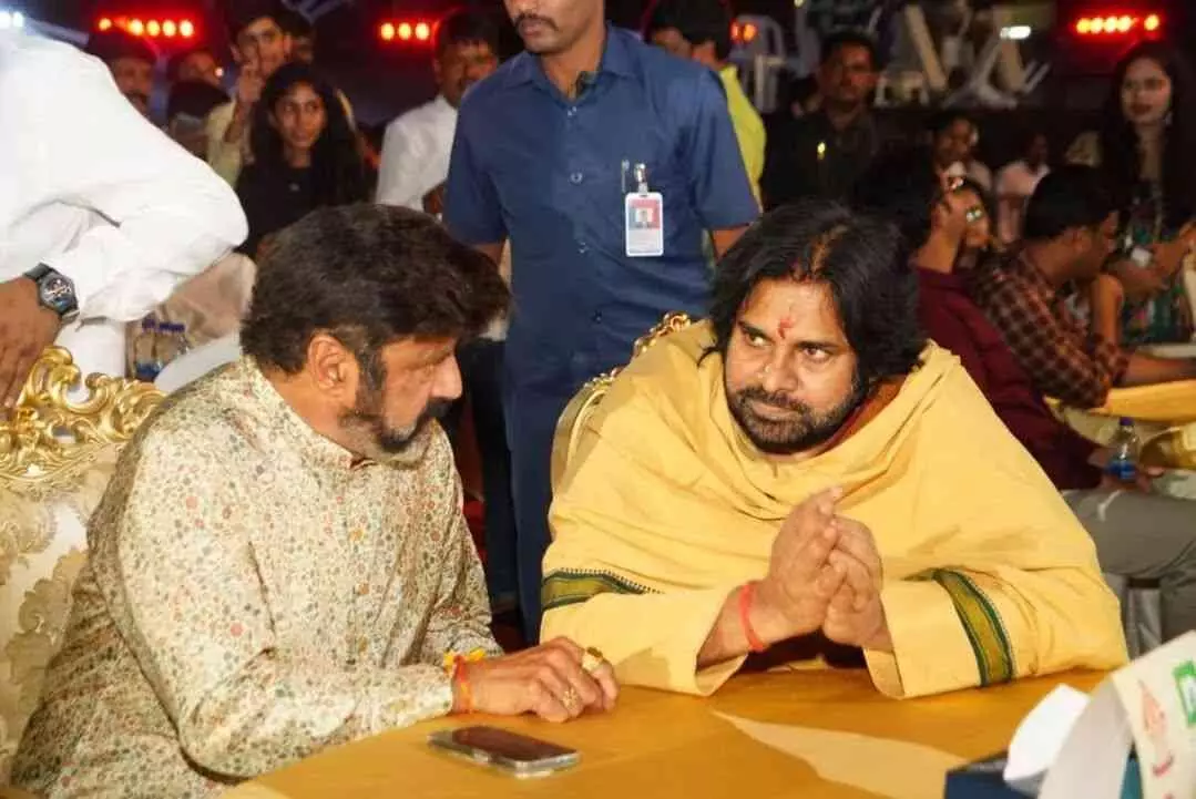 ఎన్టీఆర్ నట వారసుడిగా..బాలయ్యకు పవన్ అభినందనలు ఎన్టీఆర్ నట వారసుడిగా..బాలయ్యకు పవన్ అభినందనలు