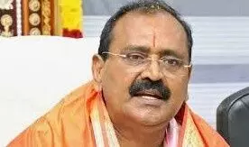 ఆ ఐఎఎస్ ఓ అవినీతి అనకొండ, లంకిణి, పిశాచి