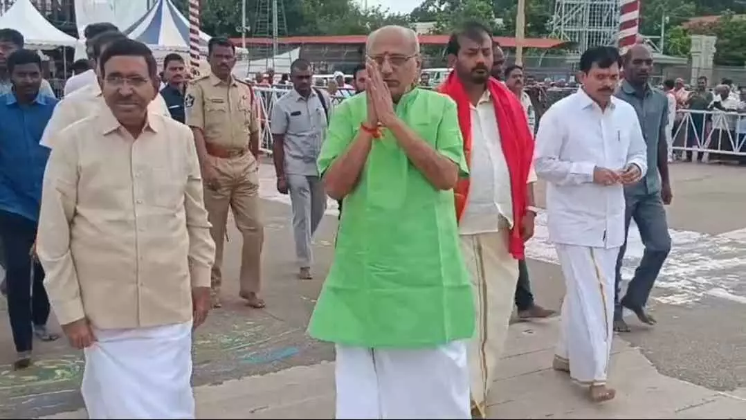 TIRUMALA || తిరుమల శ్రీవారి సేవలో మహారాష్ట్ర గవర్నర్, ఎన్డీయే ఉపరాష్ట్రపతి అభ్యర్థి..! TIRUMALA || తిరుమల శ్రీవారి సేవలో మహారాష్ట్ర గవర్నర్, ఎన్డీయే ఉపరాష్ట్రపతి అభ్యర్థి..!