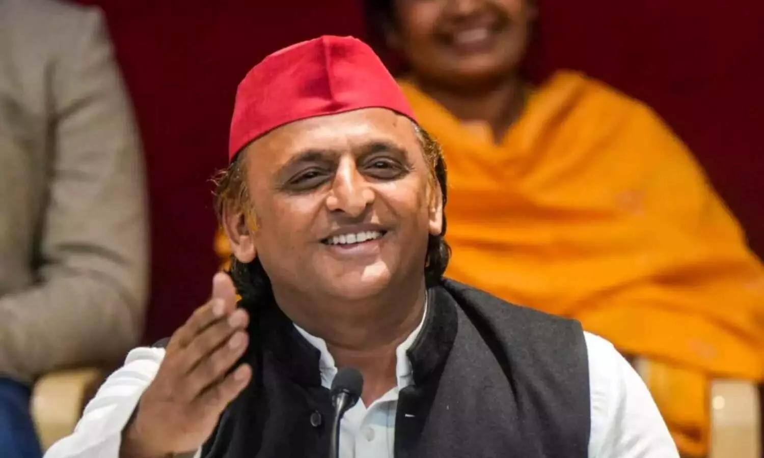 కాసేపట్లో బీహార్కు సమాజ్వాదీ పార్టీ చీఫ్ అఖిలేష్.. కాసేపట్లో బీహార్కు సమాజ్వాదీ పార్టీ చీఫ్ అఖిలేష్..
