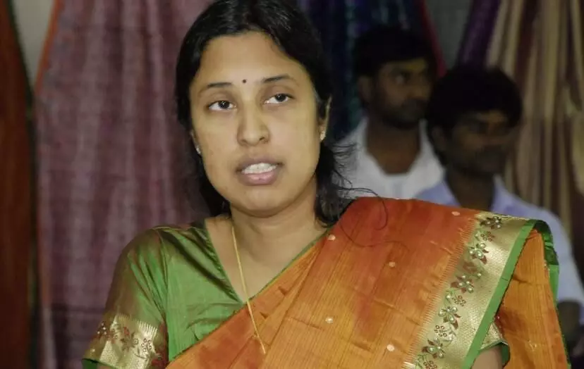 ఓబుళాపురం మైనింగ్ కేసు– శ్రీలక్ష్మికి ఊరట ఓబుళాపురం మైనింగ్ కేసు– శ్రీలక్ష్మికి ఊరట