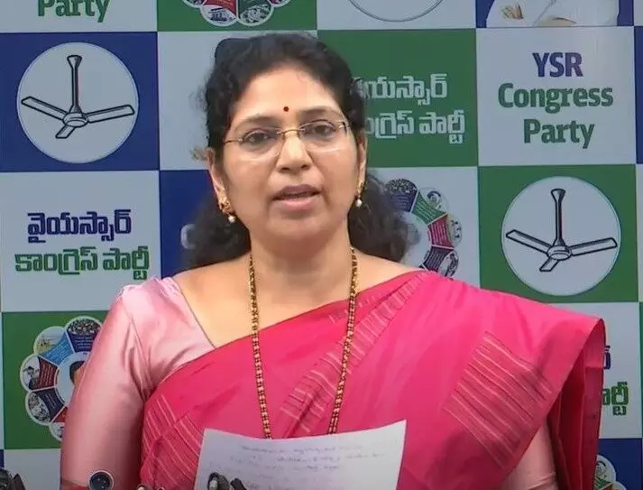 అవినీతికి పాల్పడుతున్న ఆ ముగ్గురు మహిళా మంత్రులెవరు? అవినీతికి పాల్పడుతున్న ఆ ముగ్గురు మహిళా మంత్రులెవరు?