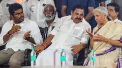 ఒకే వేదికను పంచుకున్న కనిపించిన పళనిస్వామి- అన్నామలై