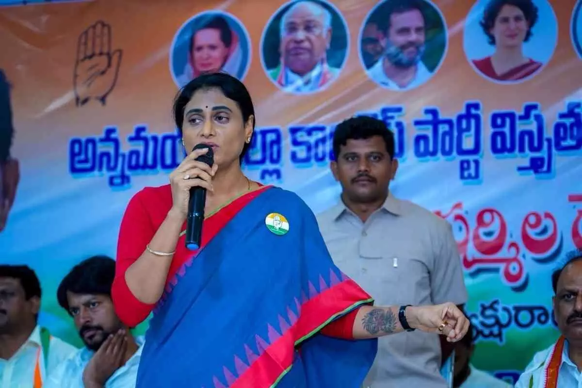 అన్నమయ్యను చంద్రబాబు, జగన్ మోసం చేశారు అన్నమయ్యను చంద్రబాబు, జగన్ మోసం చేశారు