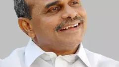 వైఎస్ఆర్ కు ఎవరికి వారుగానే కుబుంబీకుల నివాళి..