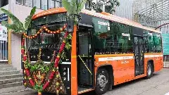 ఈ బస్సు సాదాసీదాది కాదు బాసూ..