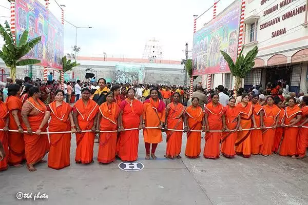 శ్రీవారిసేవకు ప్రొఫెషనల్ మెరుగులు శ్రీవారిసేవకు ప్రొఫెషనల్ మెరుగులు