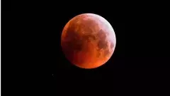 నేడు ఆకాశంలో కనిపించనున్న బ్లడ్ మూన్