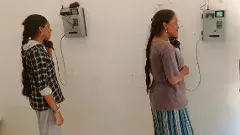 హలో... అమ్మా...నాన్నా... నేను నీ కూతురు ను