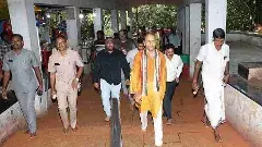 శ్రీవారి సేవకుడిలా... అలిపిరి నుంచి కాలినడకన...