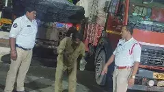 నేషనల్ హైవే మీద డ్రైవర్ల నిద్ర మత్తుకు పోలీసుల చికిత్స