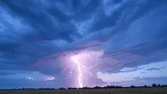 రానున్న మూడు గంటల్లో పిడుగుల వర్షం