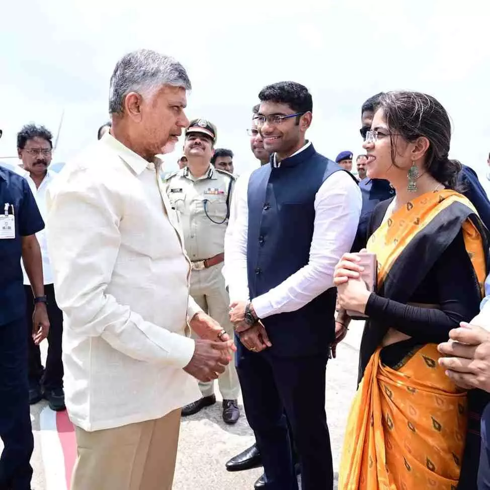 ప్రతి ఒక్కరికి 2.5లక్షల బీమా