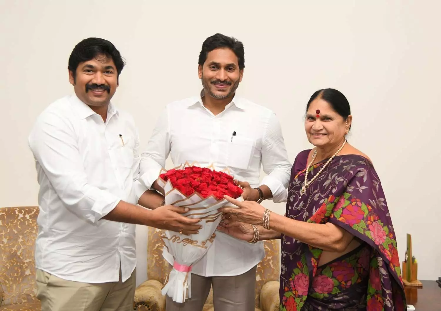 బూచేపల్లికి మద్యం కుంభకోణంతో సంబందం ఉందా? బూచేపల్లికి మద్యం కుంభకోణంతో సంబందం ఉందా?