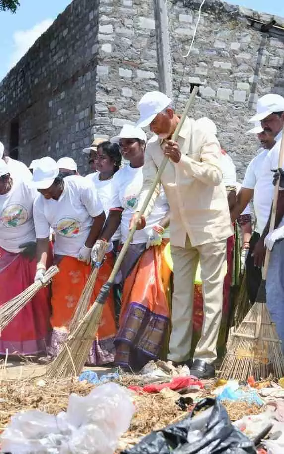 చెత్తనే కాదు వాటిని కూడా క్లీన్ చేస్తా చెత్తనే కాదు వాటిని కూడా క్లీన్ చేస్తా