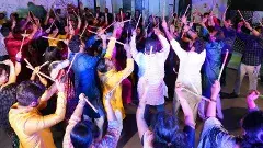 హైదరాబాద్‌లో నవరాత్రోత్సవాల్లో దాండియా జోరు