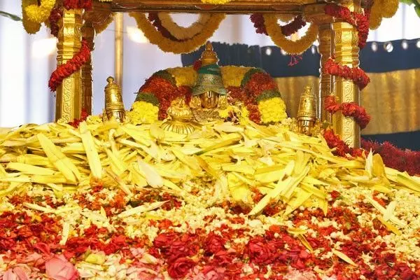 వేంకటేశ్వర ప్వామికి పుష్పాలంటే ఎందుకంత ప్రేమ....
