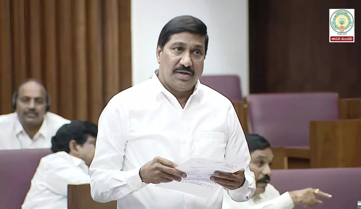 పులివెందుల, కడప ల్లో వైఎస్ఆర్ విగ్రహాలు తొలగిస్తారా?