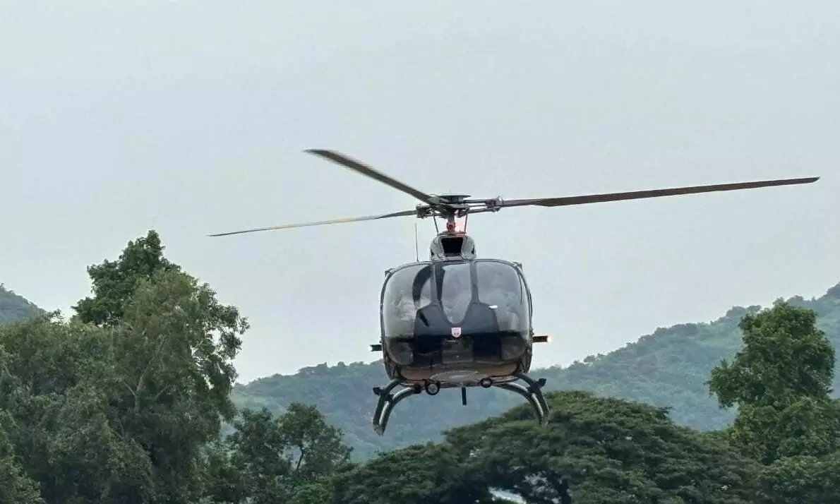 హెలికాఫ్టర్ లో నుంచి చూస్తే విజయవాడ ఎట్టుంటదంటే...