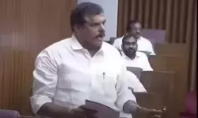 పీఆర్‌సీపై దద్దరిల్లిన మండలి