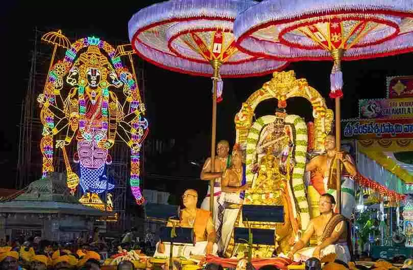 TIRUMALA || హంస వాహనంపై స‌ర‌స్వ‌తి అలంకారంలో శ్రీ‌ మలయప్ప.