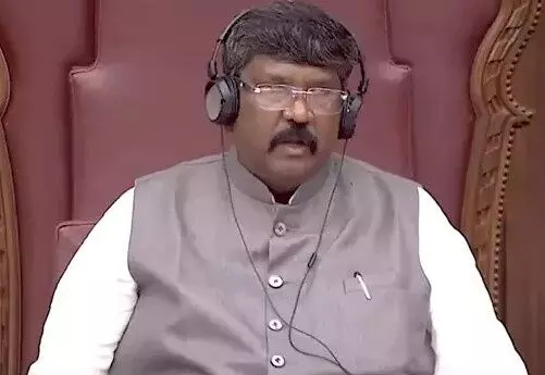 మండలిలో ఆరు బిల్లులకు ఆమోదం–నివధిక వాయిదా
