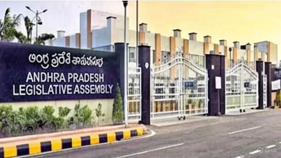 అక్కడ వారు ఆడిందే ఆట, పాడిందే పాట