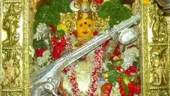 చదువుల తల్లిగా దుర్గమ్మ