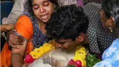 కరూర్ ర్యాలీ: తల్లులు, పిల్లల రోదనతో దద్దరిల్లిన తమిళనాడు