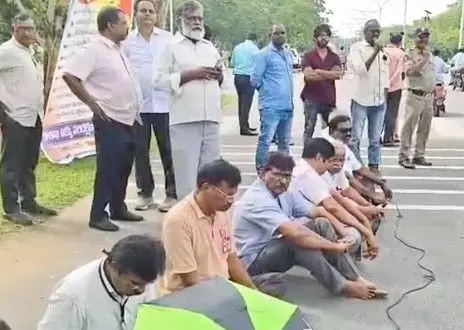 విశాఖ ఉక్కును కాపాడుకుంటాం
