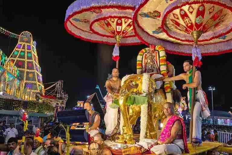 TIRUMALA || గజవాహనంపై మలయప్పస్వామి