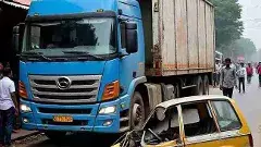 ఓ ఇంట విషాదం మిగిల్చిన దసరా ఏర్పాట్లు..