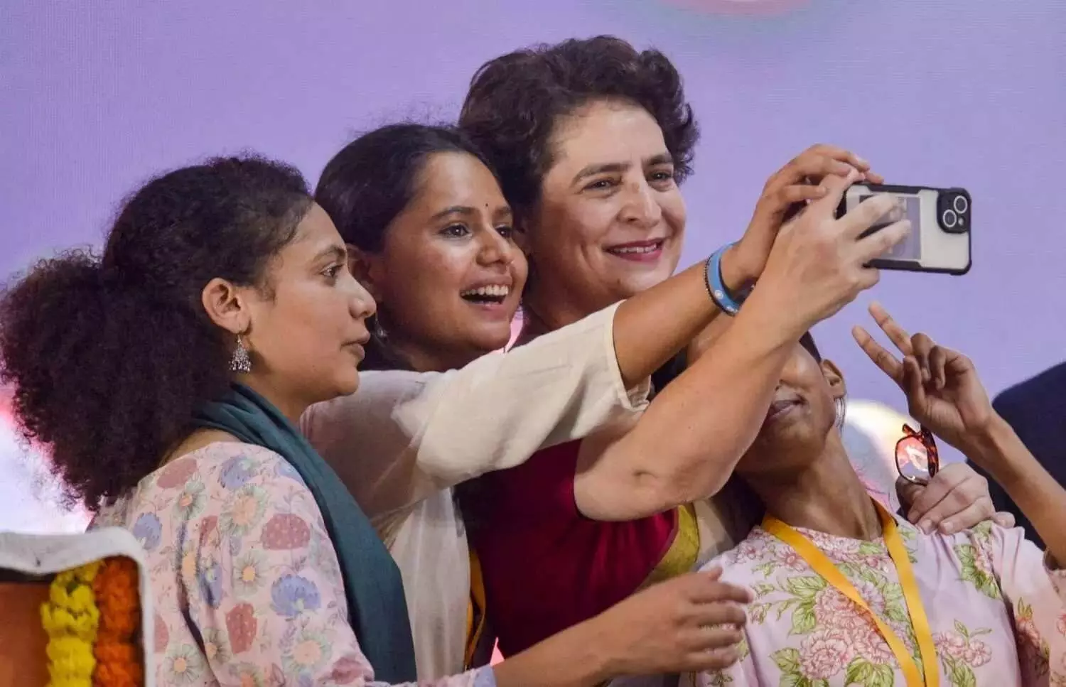 బీహార్‌లో ఎన్డీఏ నగదు బదిలీ ప్రోత్సాహకం మహా కూటమికి చావుదెబ్బెనా?