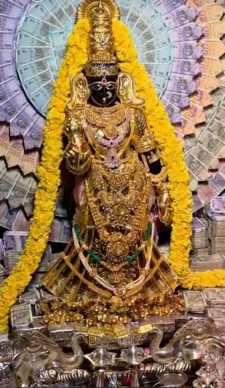 కన్యకా పరమేశ్వరి కాదు.. ‘కనక’ మహాలక్ష్మి!