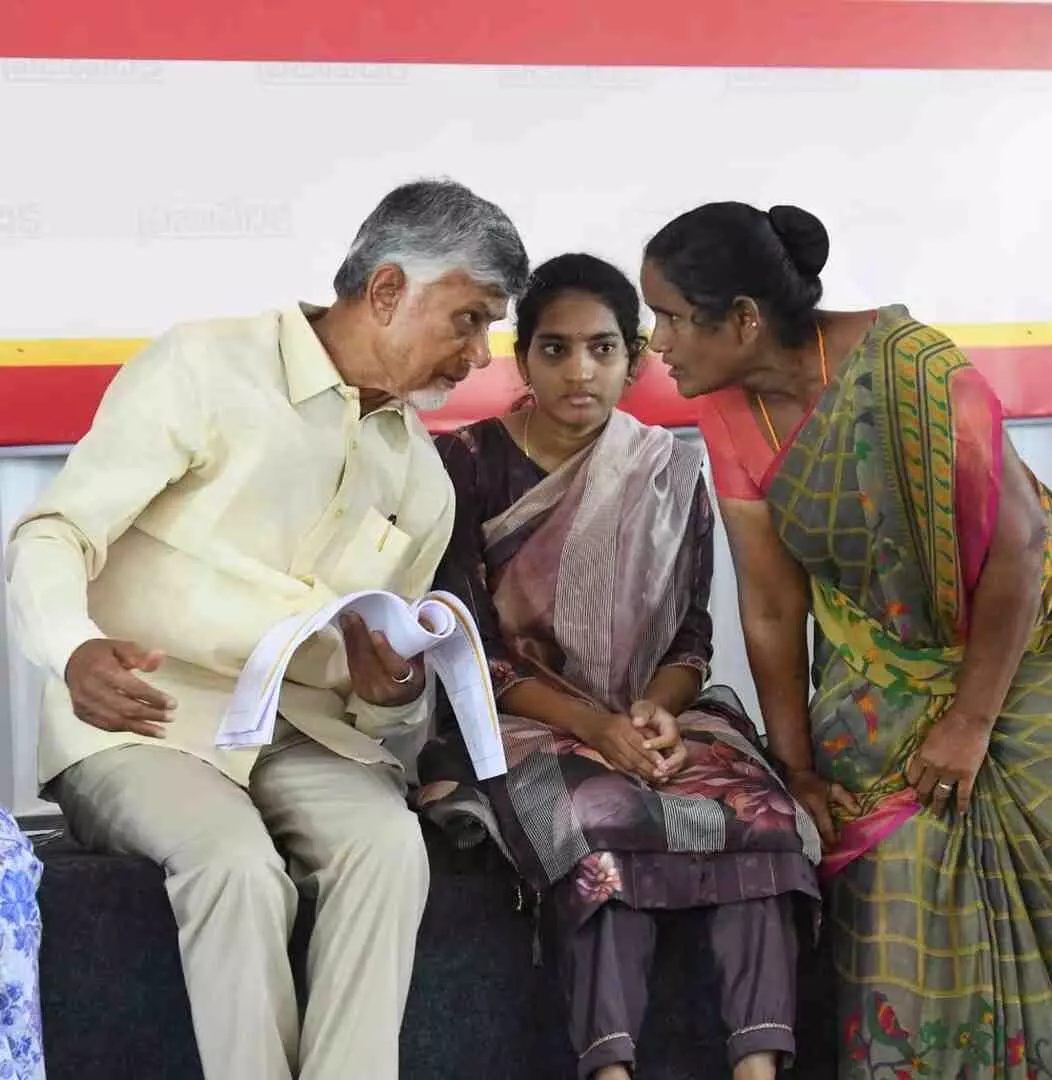 10లక్షల కోట్ల పెట్టుబడులు వచ్చాయి..9లక్షల ఉద్యోగాలు వస్తాయి