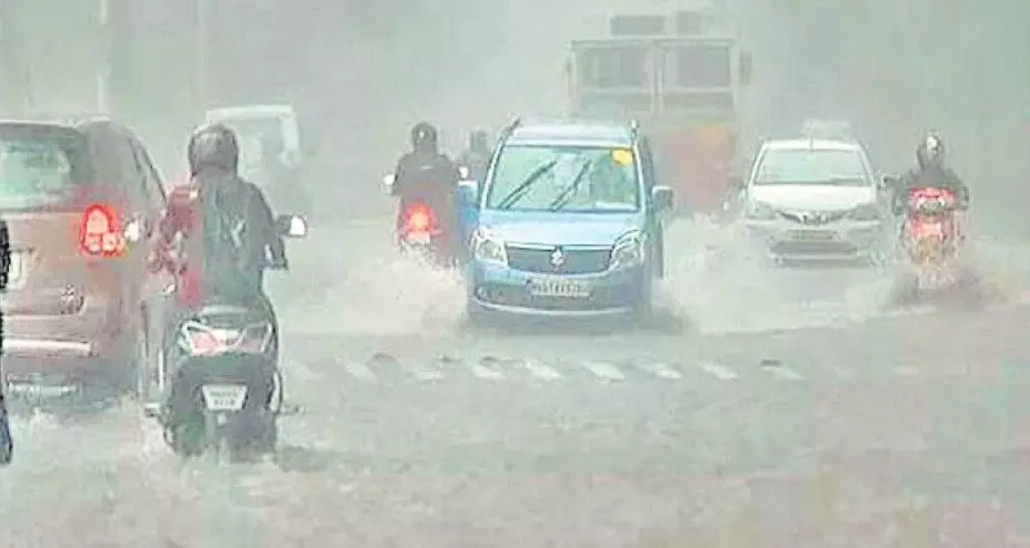గురువారం ఏపీలో భారీ వర్షాలు