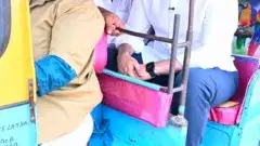 మహిళా ఆటోలో ప్రయాణించిన లోకేష్‌