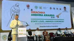 పారిశుద్ధ్య కార్మికులకు వందనం