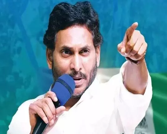 తీవ్ర ఉద్రిక్తిత, ఉత్కంఠల నేపథ్యంలో జగన్ పర్యటన